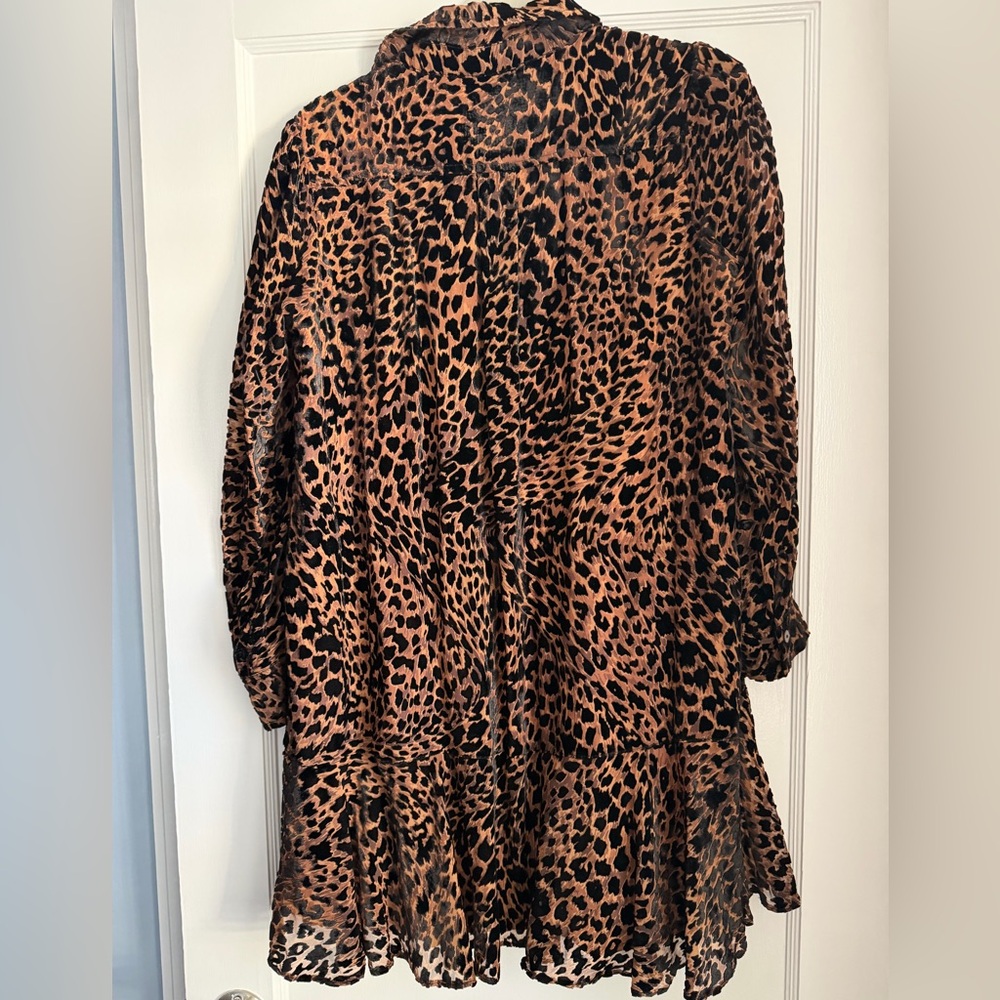 Tuckernuck Velvet Leopard Burnout Callahan Shirt Dress - Picture 2 of 4